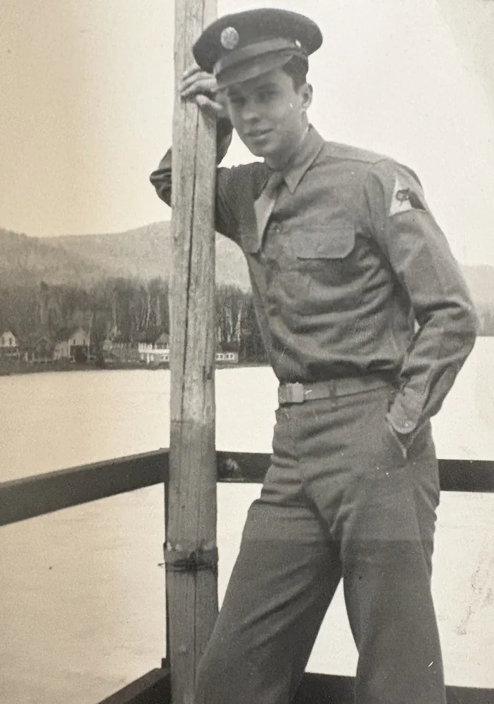 PFC John A. Stewart en uniforme, 33rd Armored Regiment Task Force Hogan, Glens Falls New York