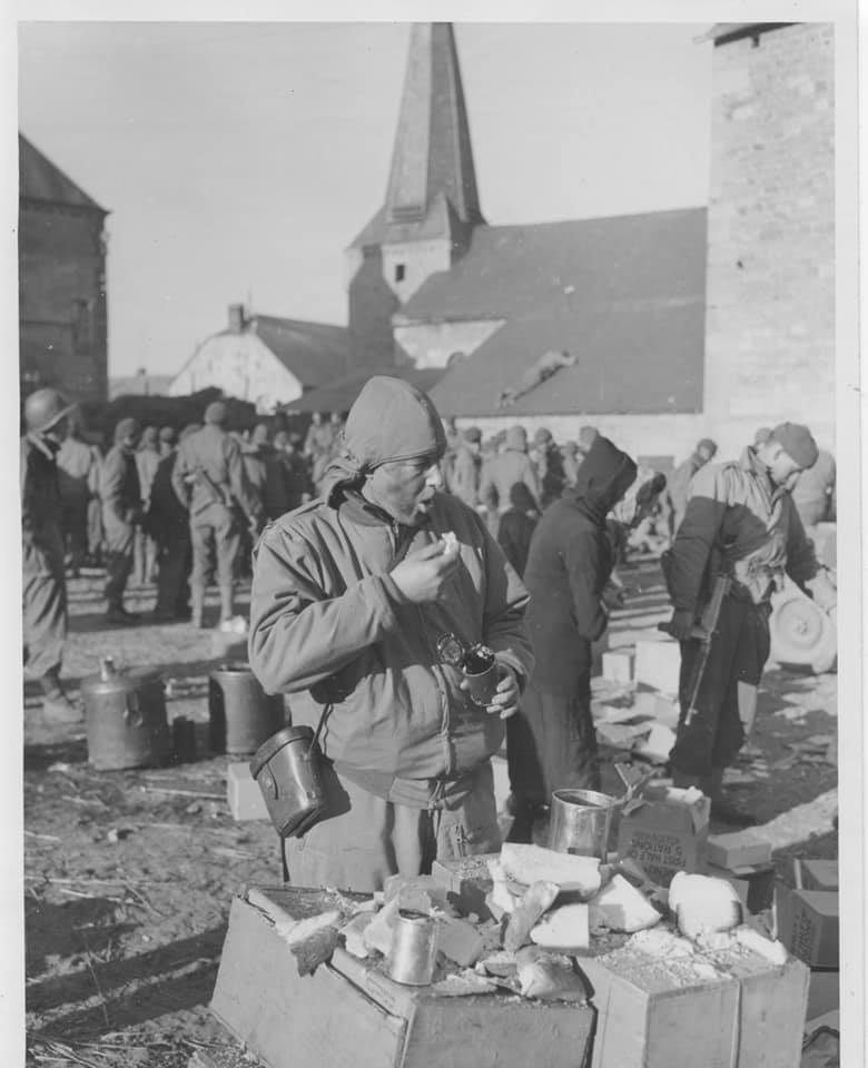 Hogans 400 · SOY 26 décembre 1944